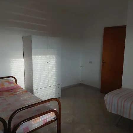 شقة Appartamento Santuzzi لينتيني